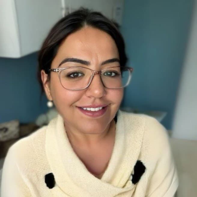 Portrait of Zoë Laurent